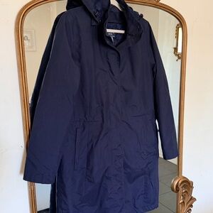 American airlines long weather jacket